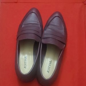 Justfab burgundy loafers pointed toe